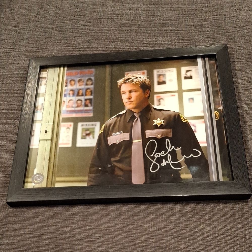 Framed Lochyln Munro Photo -Autographed